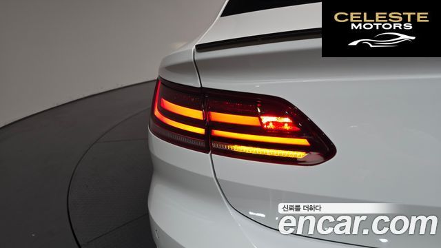 VOLKSWAGEN 2.0 TDI 2019 — photo 8 sur 35