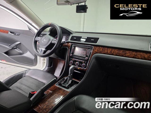 VOLKSWAGEN 2.0 TDI 2012 — photo 6 sur 25