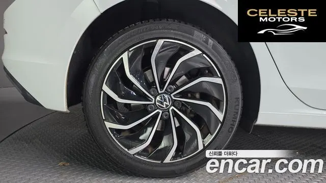 VOLKSWAGEN 82.0 TDI 2022 — photo 5 sur 33
