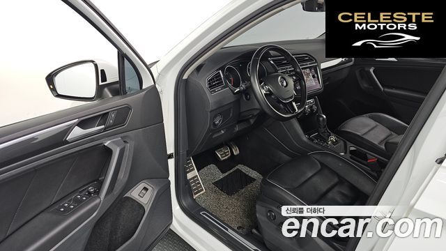 VOLKSWAGEN 22.0 TDI Premium 2020 — photo 13 sur 31
