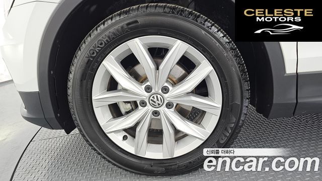 VOLKSWAGEN 22.0 TDI Premium 2020 — photo 5 sur 31