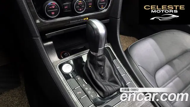 VOLKSWAGEN 2.0 TSI 2018 — photo 12 sur 32