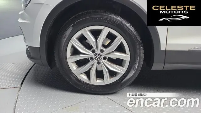 VOLKSWAGEN 22.0 TDI Premium 2020 — photo 5 sur 20