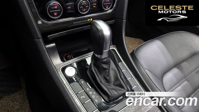 VOLKSWAGEN 2.0 TSI 2018 — photo 12 sur 32