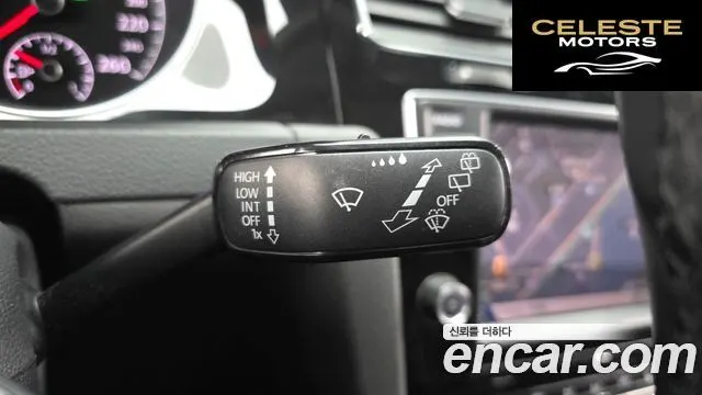 VOLKSWAGEN 72.0 TDI Premium 2014 — photo 26 sur 30