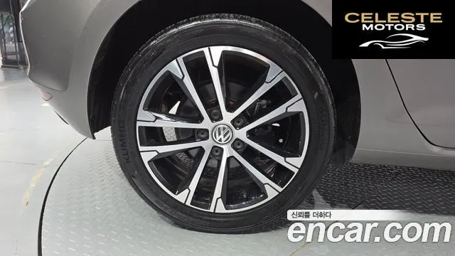 VOLKSWAGEN 72.0 TDI Premium 2014 — photo 4 sur 30