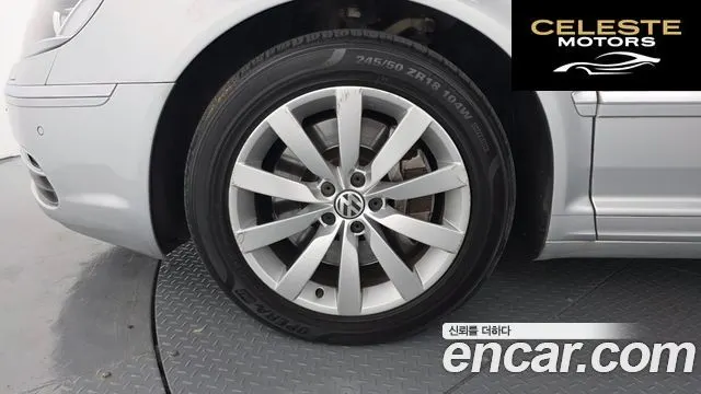 VOLKSWAGEN V6 3.0 TDI 2013 — photo 5 sur 20
