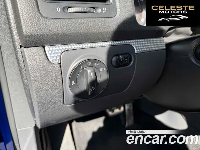 VOLKSWAGEN 5R32 2008 — photo 14 sur 20