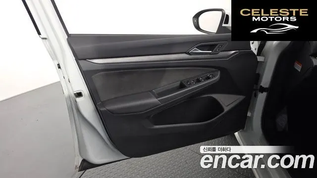 VOLKSWAGEN 82.0 TDI 2023 — photo 13 sur 37