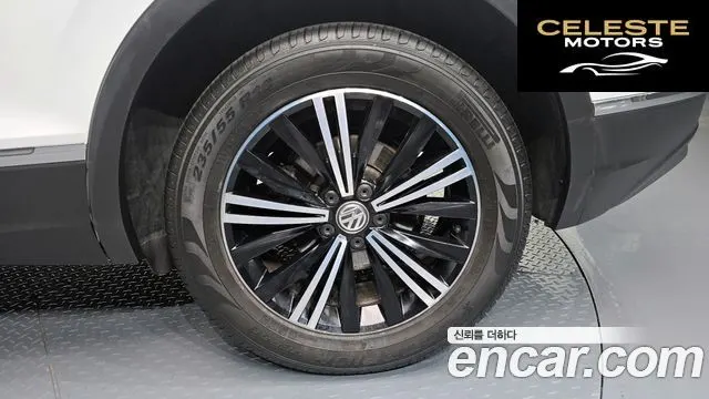 VOLKSWAGEN 22.0 TDI 2018 — photo 7 sur 32