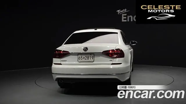 VOLKSWAGEN 2.0 TSI 2018 — photo 4 sur 26