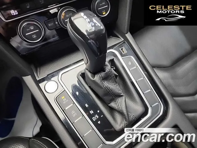 VOLKSWAGEN 2.0 TDI 2020 — photo 8 sur 26