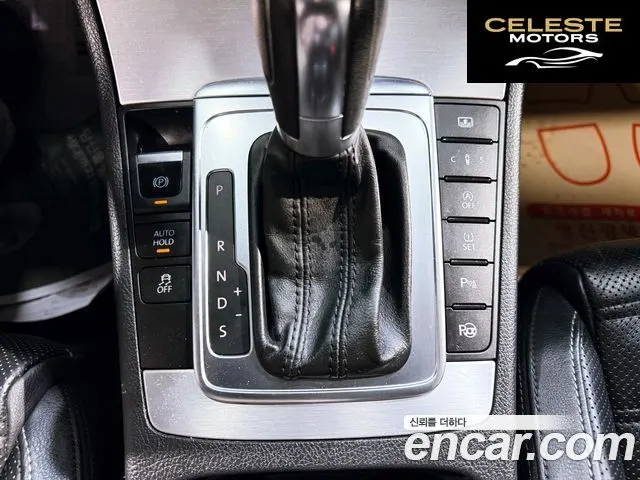 VOLKSWAGEN CC 2.0 TDI 2011 — photo 9 sur 26