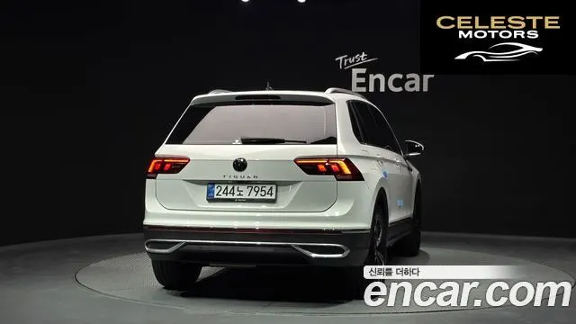 VOLKSWAGEN 22.0 TDI Premium 2023 — photo 4 sur 38