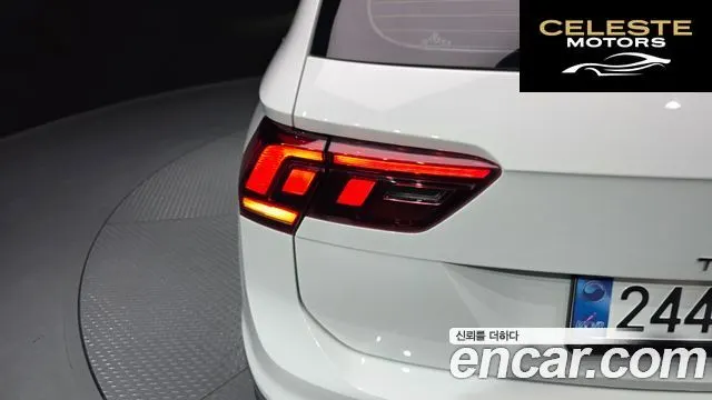 VOLKSWAGEN 22.0 TDI Premium 2023 — photo 9 sur 38
