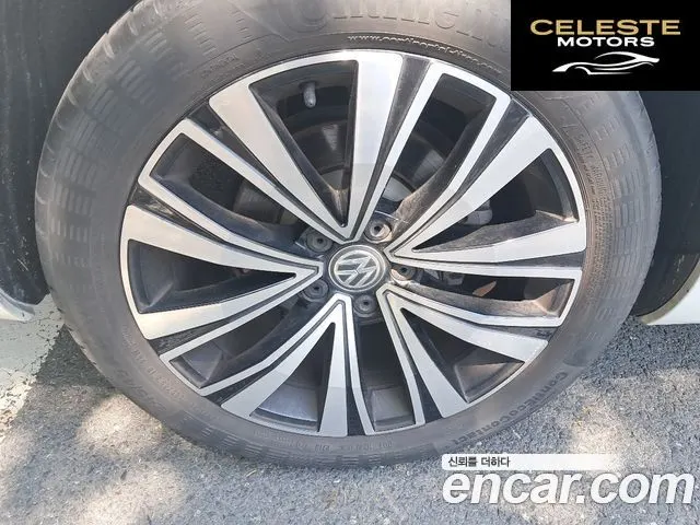 VOLKSWAGEN 2.0 TDI Premium 2019 — photo 12 sur 26