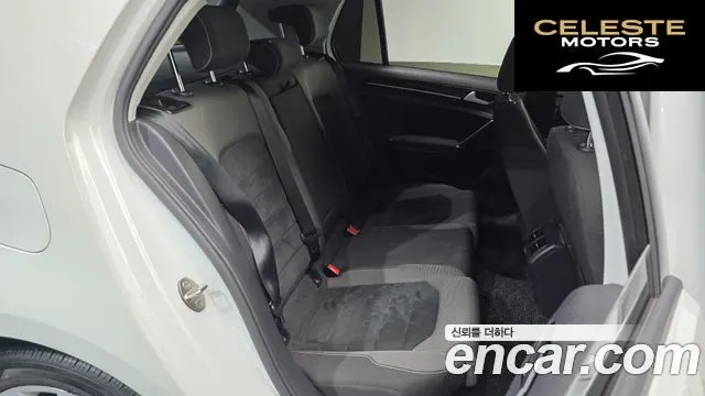 VOLKSWAGEN 72.0 TDI 2016 — photo 11 sur 26