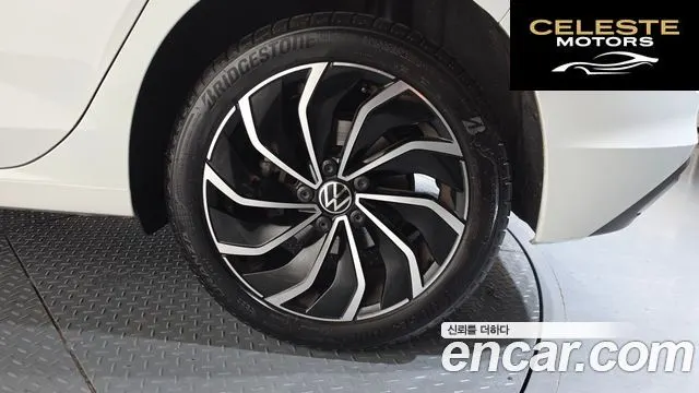 VOLKSWAGEN 82.0 TDI 2023 — photo 6 sur 37