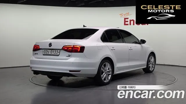 VOLKSWAGEN 2.0 TDI Premium 2016 — photo 2 sur 20