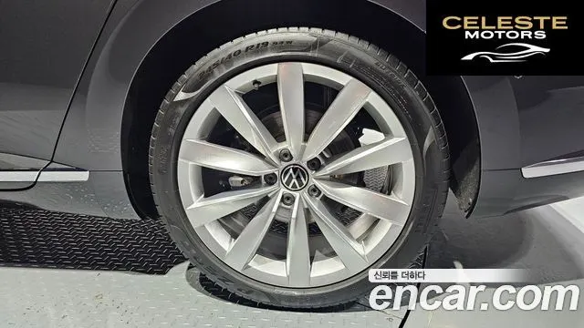 VOLKSWAGEN 2.0 TDI 2023 — photo 7 sur 33
