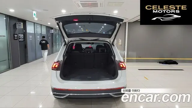 VOLKSWAGEN 22.0 TDI Premium 2023 — photo 14 sur 25