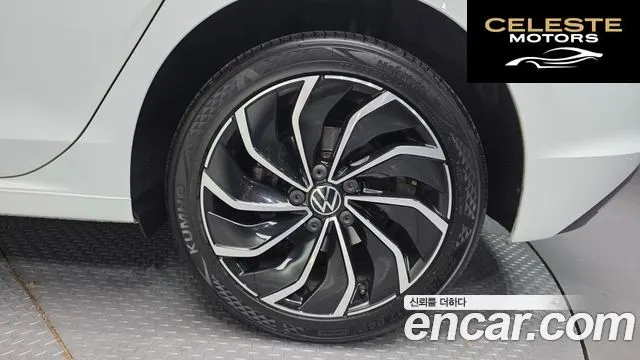 VOLKSWAGEN 82.0 TDI 2023 — photo 7 sur 35
