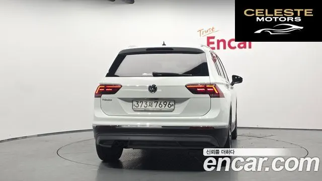 VOLKSWAGEN 22.0 TDI Premium 2020 — photo 4 sur 34