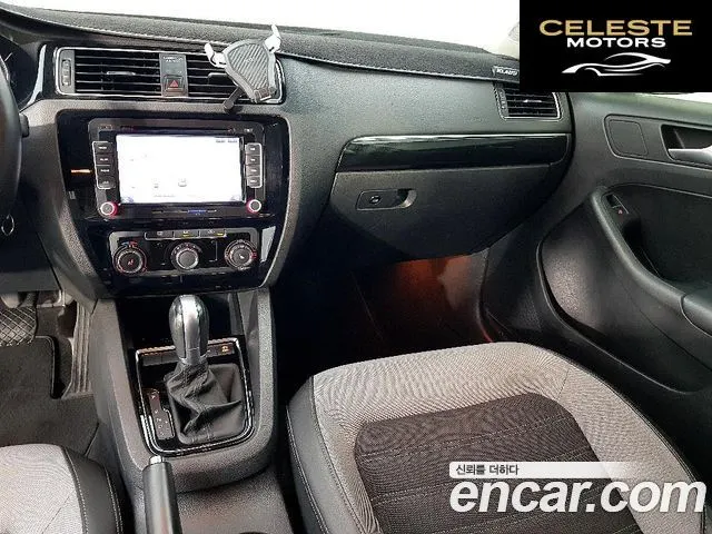 VOLKSWAGEN 2.0 TDI 2015 — photo 10 sur 26
