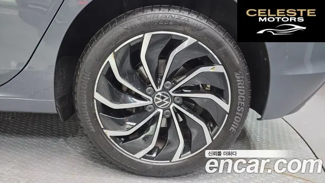 VOLKSWAGEN 82.0 TDI 2022 — photo 7 sur 37
