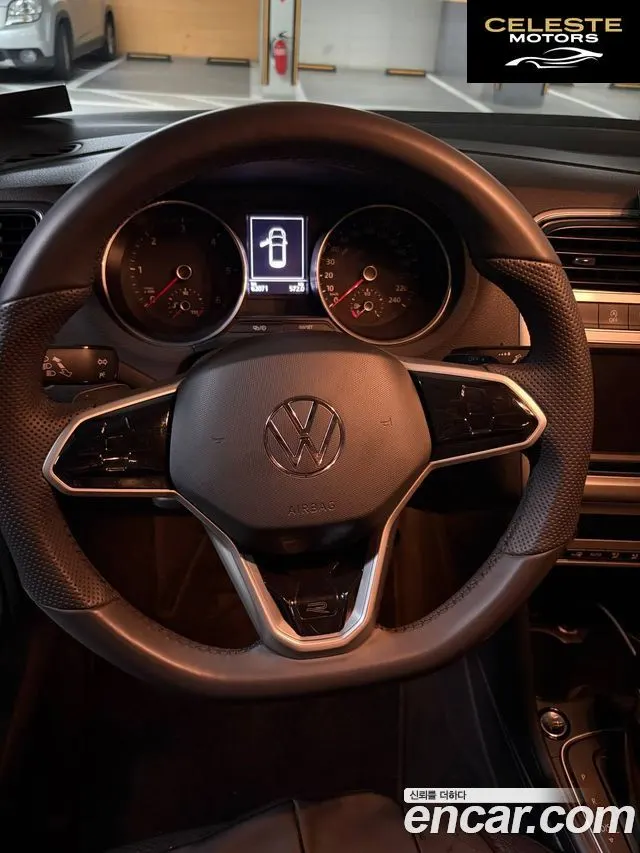 VOLKSWAGEN 1.4 TDI R-Line Premium 2016 — photo 13 sur 16