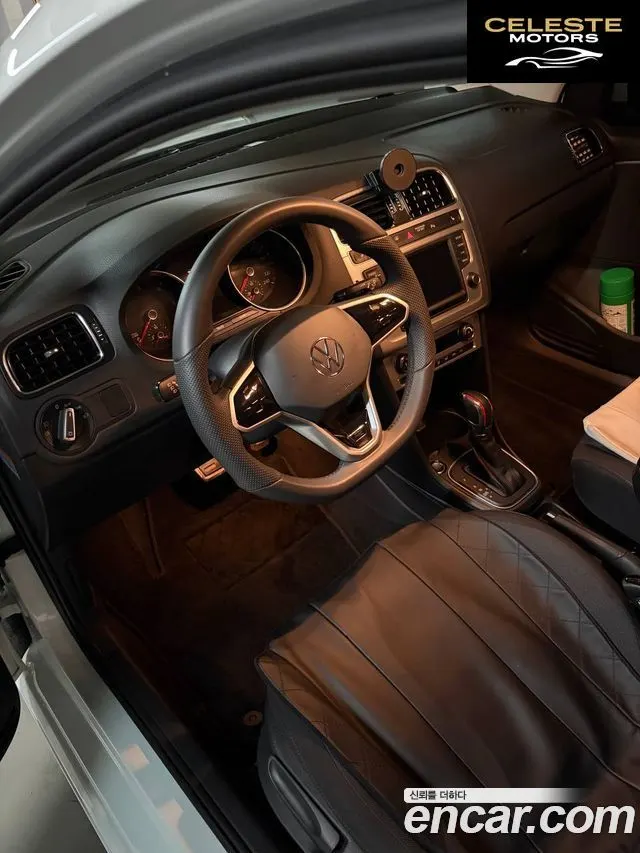 VOLKSWAGEN 1.4 TDI R-Line Premium 2016 — photo 16 sur 16