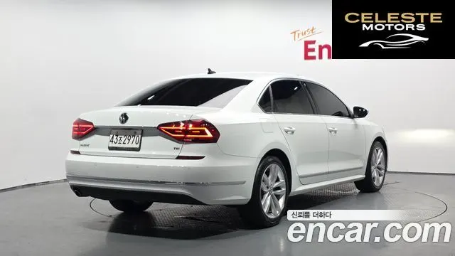 VOLKSWAGEN 2.0 TSI 2018 — photo 2 sur 20