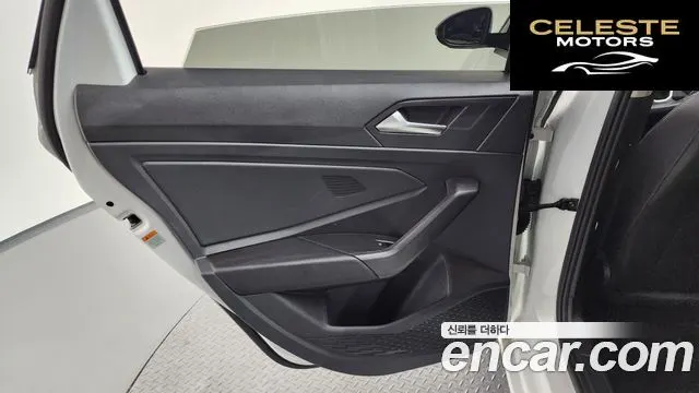 VOLKSWAGEN 71.5 TSI 2024 — photo 14 sur 33