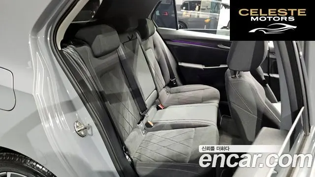 VOLKSWAGEN 82.0 TDI 2024 — photo 11 sur 20