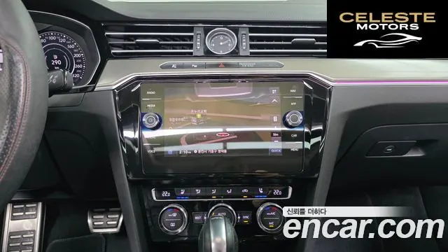 VOLKSWAGEN 2.0 TDI 2019 — photo 19 sur 33