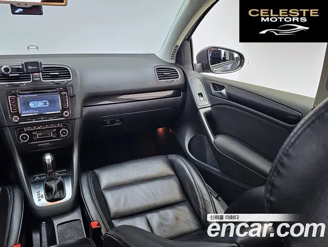 VOLKSWAGEN 61.4 TSI 2012 — photo 15 sur 26