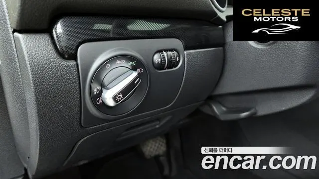VOLKSWAGEN 61.4 TSI 2012 — photo 16 sur 20