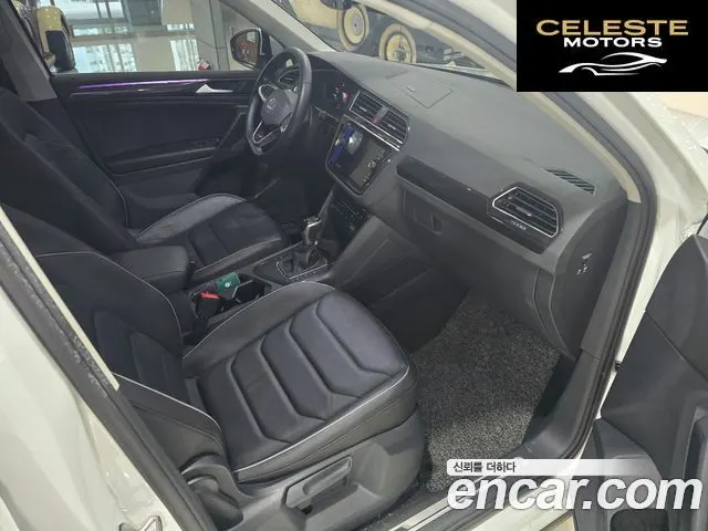 VOLKSWAGEN 22.0 TDI Premium 2022 — photo 11 sur 19