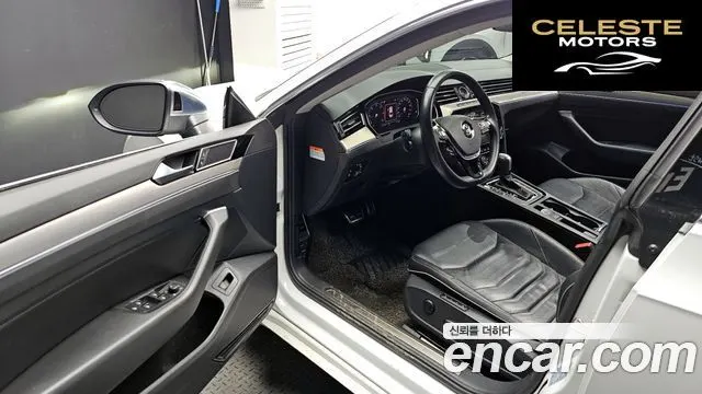 VOLKSWAGEN 2.0 TDI Premium 2020 — photo 13 sur 33