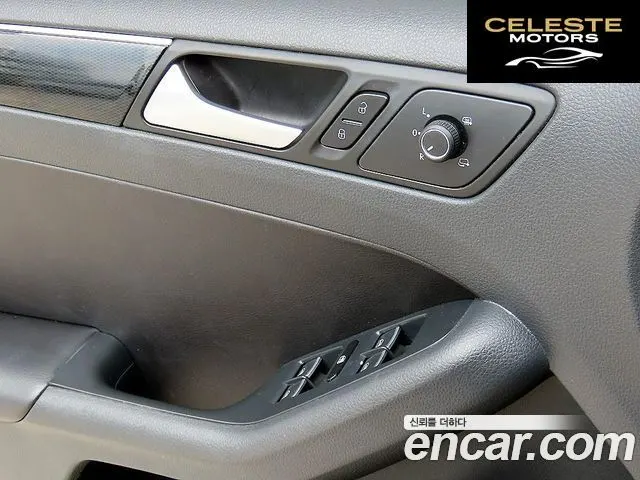 VOLKSWAGEN 2.0 TDI Premium 2015 — photo 11 sur 26
