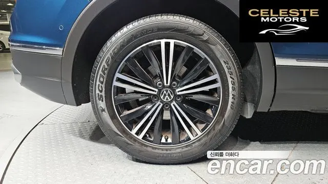 VOLKSWAGEN 22.0 TDI Premium 2023 — photo 5 sur 38