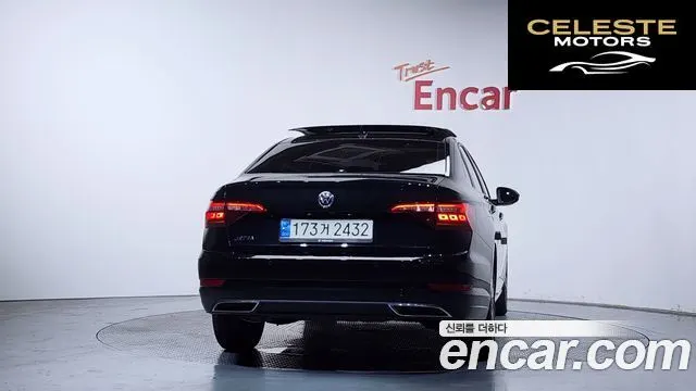 VOLKSWAGEN 71.4 TSI 2021 — photo 3 sur 41