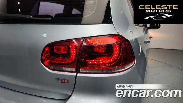 VOLKSWAGEN 61.4 TSI 2013 — photo 18 sur 26