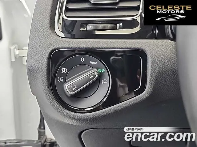 VOLKSWAGEN 72.0 TDI Premium 2015 — photo 18 sur 26