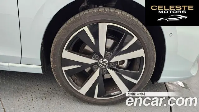 VOLKSWAGEN 82.0 TDI 2025 — photo 5 sur 32