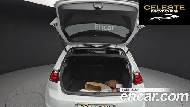 VOLKSWAGEN 72.0 TDI Premium 2016 — photo 20 sur 20